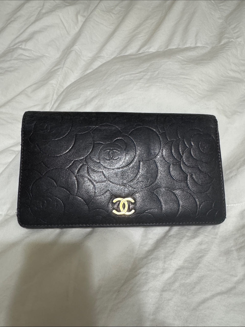 130. CHANEL Black Camellia Leather Wallet with COA